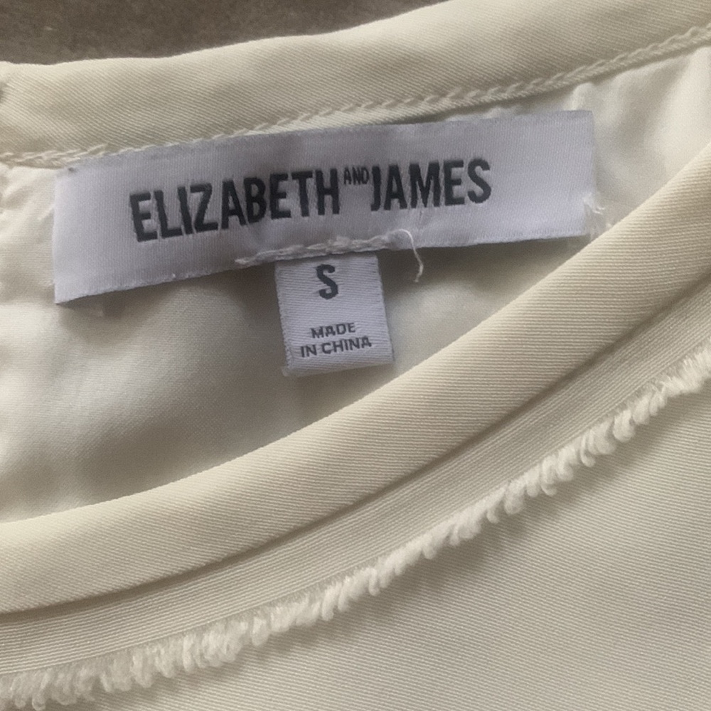 Elizabeth & James Crop Top - Picture 2 of 7
